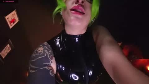 Miss Alice  My internet sucks these days see you soon online show from October 27, 9:09 pm