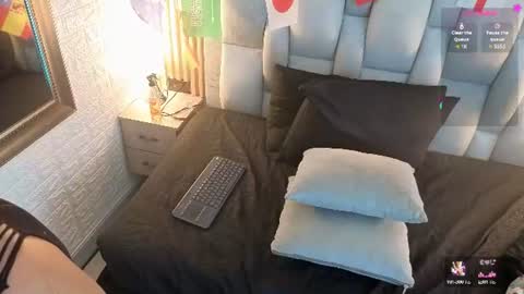 _andrealopez online show from June 19, 9:24 am