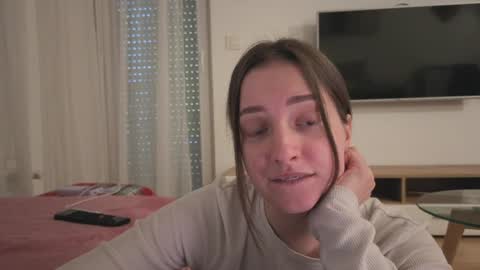 Anna online show from March 29, 1:43 pm