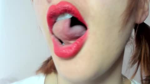 antonia online show from March 3, 7:53 pm