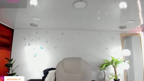 antonnela online show from March 19, 2:43 pm