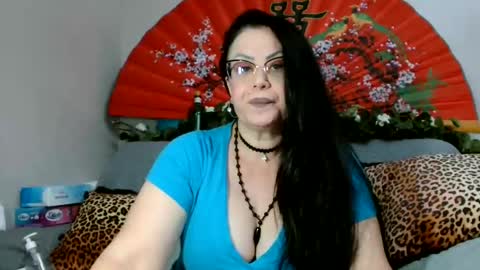 KHALEESI online show from June 7, 6:59 pm