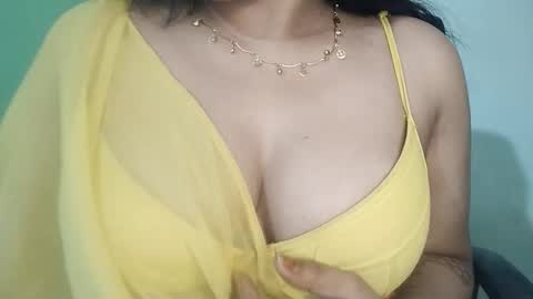 _dreamgirl_0 online show from March 18, 9:42 pm