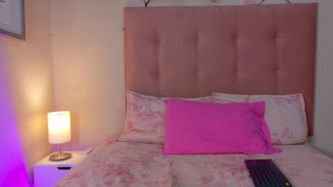 Eva online show from May 5, 1:36 pm