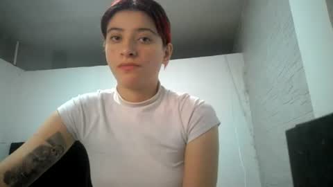Mia-foster online show from July 7, 2:36 am