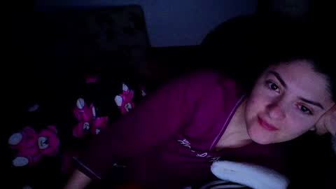 _just_a_simple_girl online show from May 19, 2:18 am
