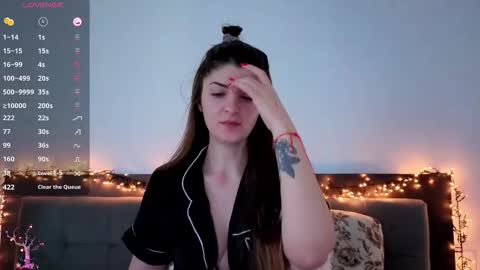 _just_a_simple_girl online show from March 7, 7:04 am