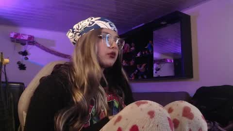 Cata  online show from April 11, 7:45 am