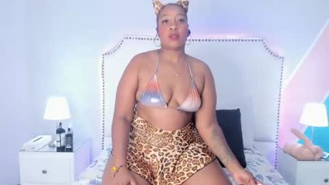 _krystal_cambell online show from April 17, 7:49 pm