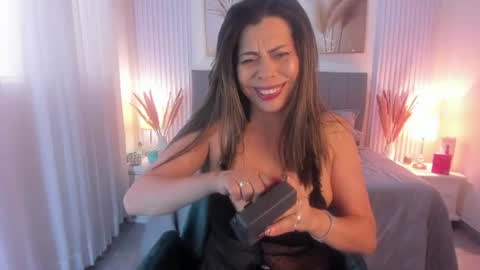 paulina  online show from July 14, 7:40 pm