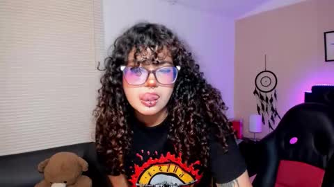 Liily online show from March 17, 3:10 am