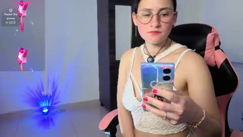 Lindasy online show from July 16, 11:48 am