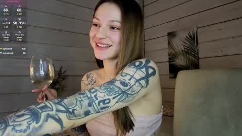 Alice online show from March 28, 7:02 pm