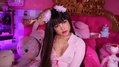 _little_glrl_ online show from April 17, 4:03 am