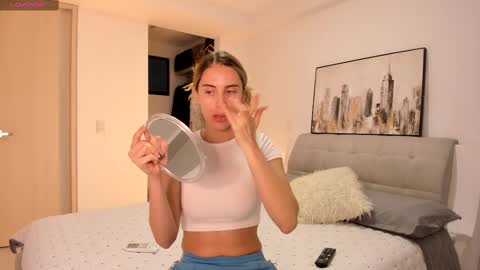 _lola_bunny_ online show from March 7, 11:16 pm