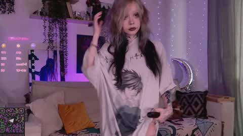 Lolly online show from February 24, 12:48 pm