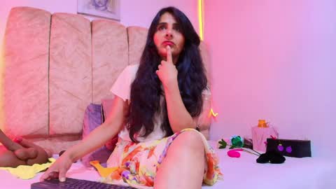 _marcela__ online show from April 14, 12:05 pm