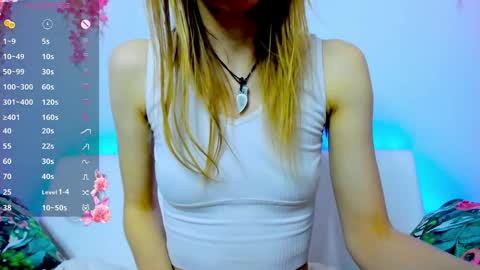 Scarlett online show from May 11, 2:45 pm