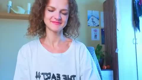 Sophia online show from June 25, 2:44 am