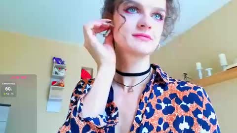 Sophia online show from July 19, 10:06 am
