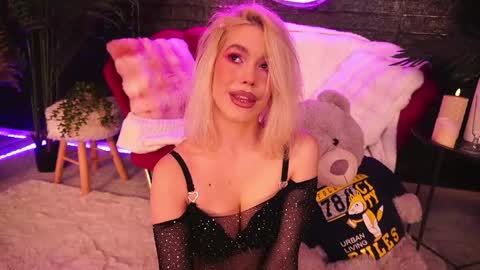 Misty Joys online show from April 30, 4:39 am