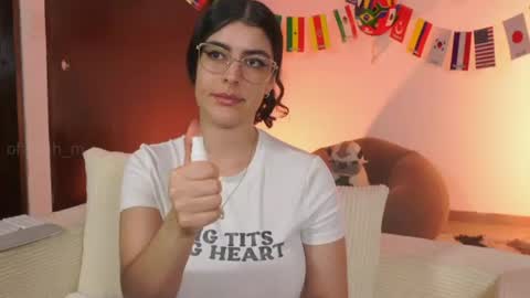 NiniHelp me by giving my show a thumbs up online show from June 22, 3:25 am