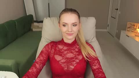 Tina online show from April 9, 9:37 am