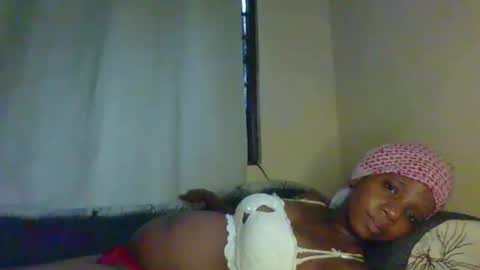 queen online show from March 12, 8:17 am