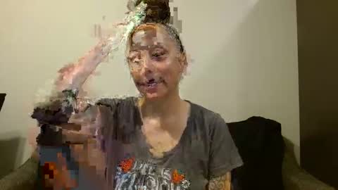Sara Lynn online show from May 16, 6:27 am
