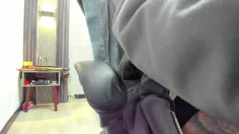 Selene online show from June 2, 1:28 am