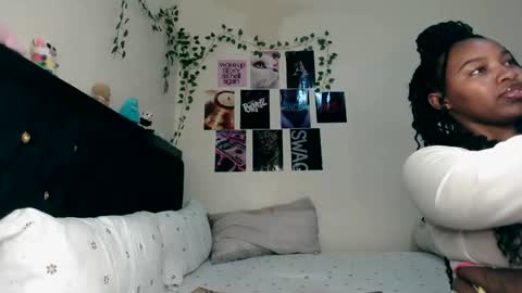 Abbie online show from March 27, 1:18 am