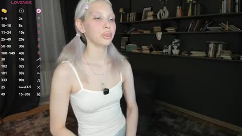 Sarah online show from May 26, 7:46 pm