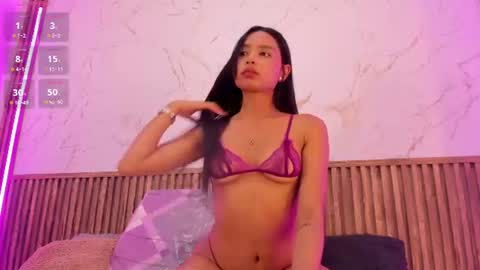 _victoriaclark online show from June 19, 12:19 pm