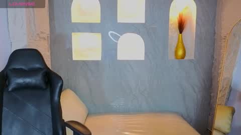  wendy  online show from February 2, 7:46 pm