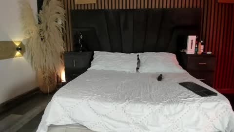 abbyrogers1 online show from April 30, 5:01 am