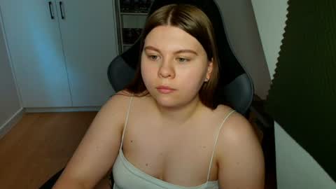abbyvibe online show from July 28, 2:13 pm
