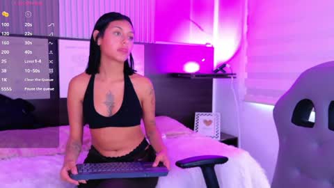 abella_as_ online show from July 16, 9:41 pm