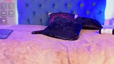 abella_as_ online show from July 31, 2:45 am