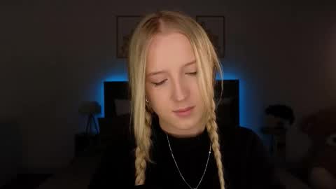 Adele online show from March 25, 10:12 pm