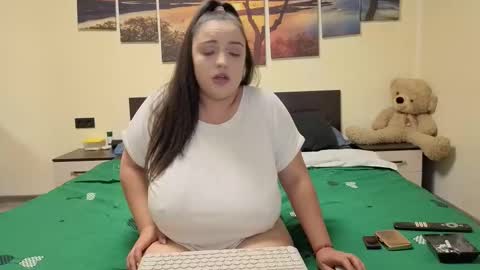 Adellineee online show from March 25, 11:07 pm