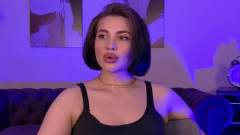 AdrianaTores online show from May 25, 6:18 pm