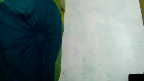 aelyaa online show from June 14, 4:57 am