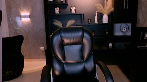 Agatha online show from April 1, 12:22 am