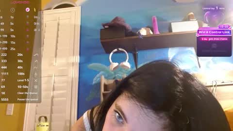 Kat online show from April 22, 8:33 am