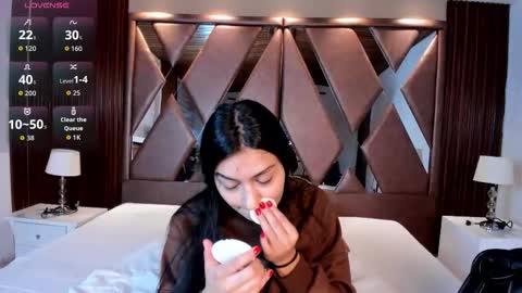 aidajoness online show from March 18, 11:15 am