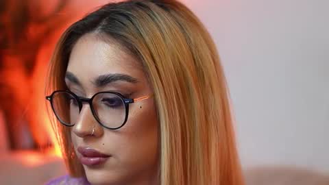  Aileen  online show from March 19, 9:08 pm