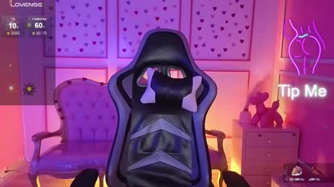 ailen online show from October 3, 3:11 am