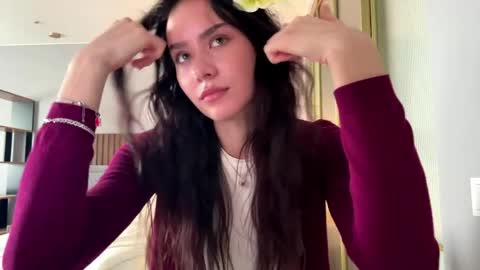 Aisha online show from April 13, 8:04 am