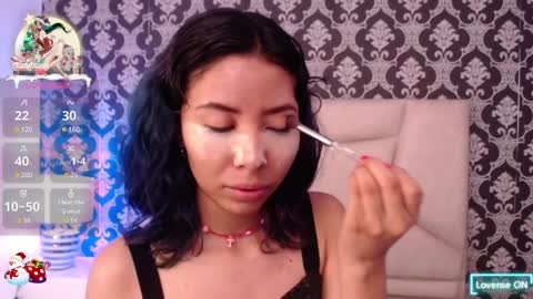 A K A N E  U W U online show from December 31, 11:53 am