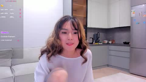 Akari online show from June 18, 9:14 am